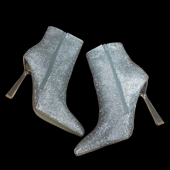 Madden Girl Shoes - New Madden Girl Zavier boots rhinestone holiday boots